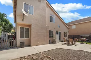 924 Dancer Way, Turlock, CA 95382 - Photo 37