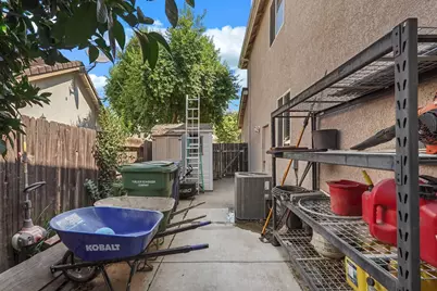 924 Dancer Way, Turlock, CA 95382 - Photo 41