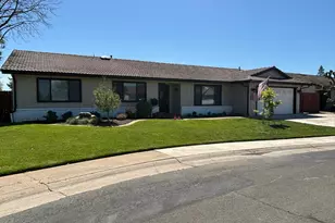 174 Trent Dr, Galt, CA 95632 - Photo 3