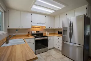 7318 La Tour Dr, Sacramento, CA 95842 - Photo 9