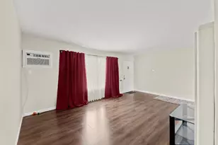 214 Bay Dr, Sacramento, CA 95815 - Photo 7