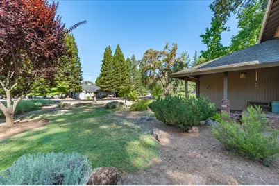 13730 Strawberry Circle, Penn Valley, CA 95946 - Photo 43