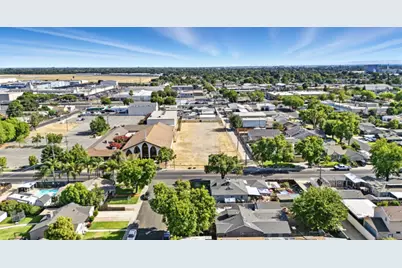 1732 Miller Ave, Modesto, CA 95354 - Photo 5