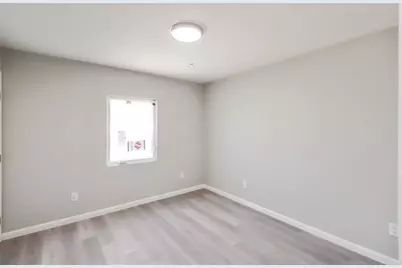 3817 21st Avenue, Sacramento, CA 95820 - Photo 13