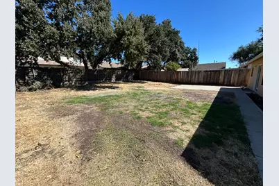 833 E Essex Street, Stockton, CA 95204 - Photo 21