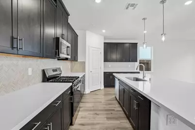 9826 Amisha Way, Sacramento, CA 95829 - Photo 5