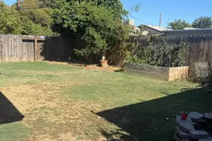 1944 La Jolla Dr, Stockton, CA 95204 - Photo 15