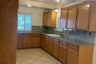1944 La Jolla Dr, Stockton, CA 95204 - Photo 5