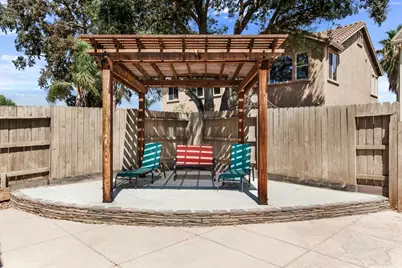 9219 Crowell Drive, Elk Grove, CA 95624 - Photo 23