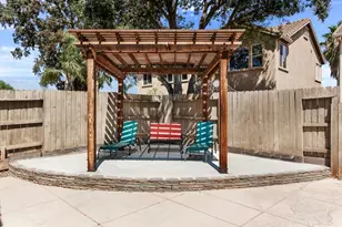 9219 Crowell Dr, Elk Grove, CA 95624 - Photo 23