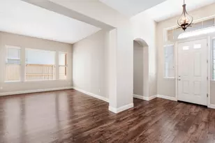 9219 Crowell Dr, Elk Grove, CA 95624 - Photo 5