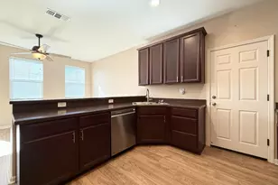 918 Castellona Dr, Newman, CA 95360 - Photo 9