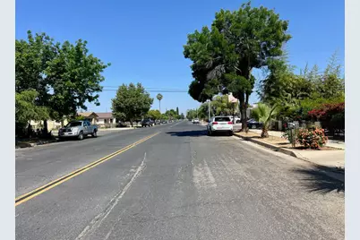 809 S B, Madera, CA 93638 - Photo 17