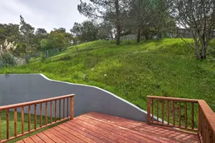 2 Twitter Ct, Oakland, CA 94619 - Photo 27