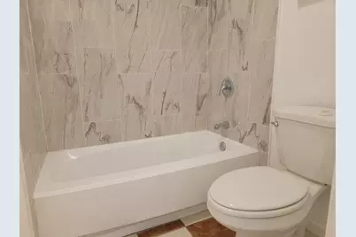 7206 Willowwest Court, Sacramento, CA 95828 - Photo 11