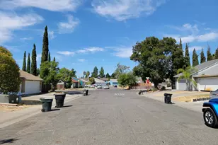 7206 Willowwest Ct, Sacramento, CA 95828 - Photo 17