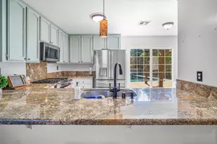 1223 Zinfandel Dr, Roseville, CA 95747 - Photo 9