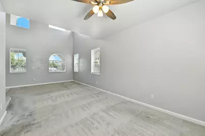 9452 Lyndley Plaza Way, Elk Grove, CA 95624 - Photo 11