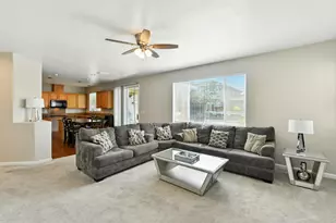 9452 Lyndley Plaza Way, Elk Grove, CA 95624 - Photo 13