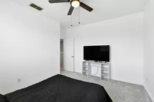 9452 Lyndley Plaza Way, Elk Grove, CA 95624 - Photo 27