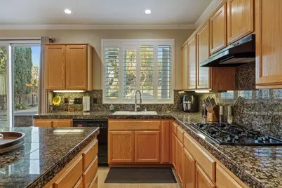 6439 Brook Hollow Circle, Stockton, CA 95219 - Photo 15