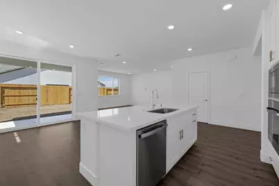 10327 Evangaline Way, Elk Grove, CA 95757 - Photo 5