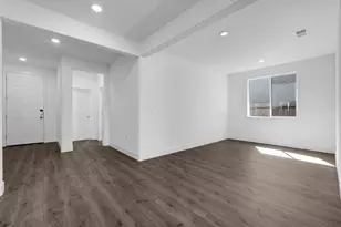 10327 Evangaline Wy, Elk Grove, CA 95757 - Photo 27