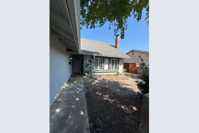 9125 Trujillo Way, Sacramento, CA 95826 - Photo 5