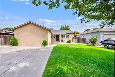 626 Mamilane, Modesto, CA 95351 - Photo 1