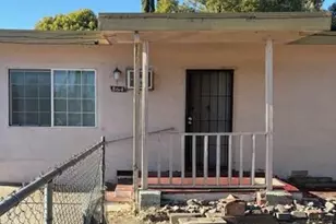 864 W 5th St, Stockton, CA 95206 - Photo 1