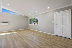 2351 Del Rio Dr, Stockton, CA 95204 - Photo 9