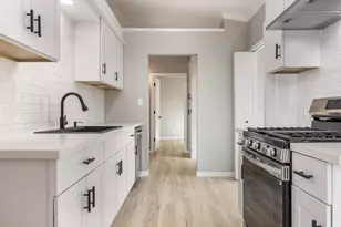 2351 Del Rio Dr, Stockton, CA 95204 - Photo 5