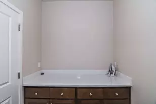 2387 Dilip Dr, Manteca, CA 95337 - Photo 35
