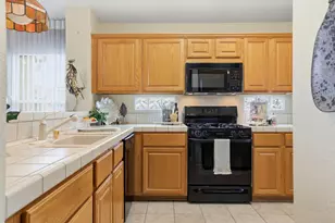 100 Southern Cross Ct, Roseville, CA 95747 - Photo 19