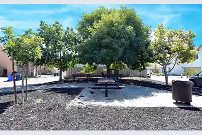 570 Jason Drive, Turlock, CA 95380 - Photo 25