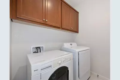 7905 Springarden Way, Sacramento, CA 95828 - Photo 19