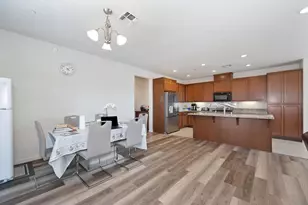 7905 Springarden Wy, Sacramento, CA 95828 - Photo 11