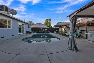 2232 Fullerton Avenue, Stockton, CA 95204 - Photo 1