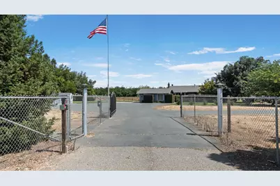 15296 N Highway 88, Lodi, CA 95240 - Photo 11