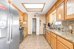 30550 Ave 20 1/2, Madera, CA 93638 - Photo 9