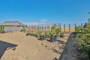 5072 Gold Rush Dr, Folsom, CA 95630 - Photo 35