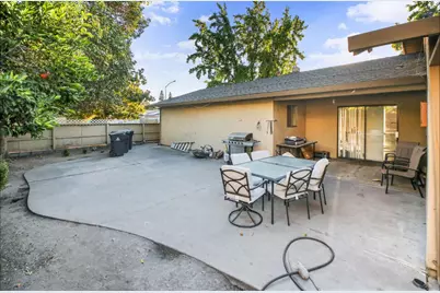 9812 Sandy Creek Way, Stockton, CA 95209 - Photo 27