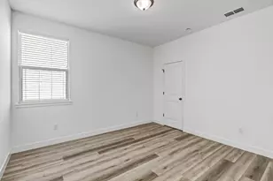 2352 Bronze Star Way, Sacramento, CA 95818 - Photo 27