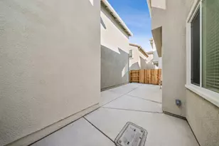 14545 Southpointe Dr, Folsom, CA 95630 - Photo 39