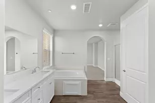 1396 E Via Prato Dr, Fresno, CA 93730 - Photo 39