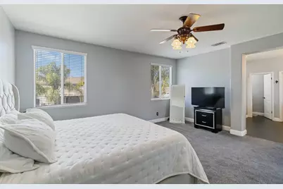 556 Sherborne Court, Galt, CA 95632 - Photo 23