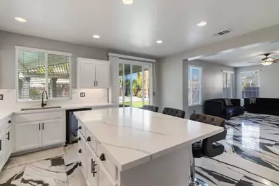 556 Sherborne Court, Galt, CA 95632 - Photo 7