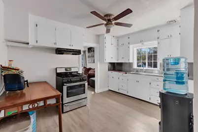 1059 Acacia Avenue, Sacramento, CA 95815 - Photo 9