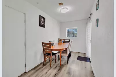 1059 Acacia Avenue, Sacramento, CA 95815 - Photo 11