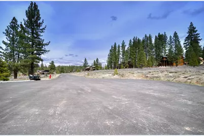 10554 Courtenay Lane, Truckee, CA 96161 - Photo 17